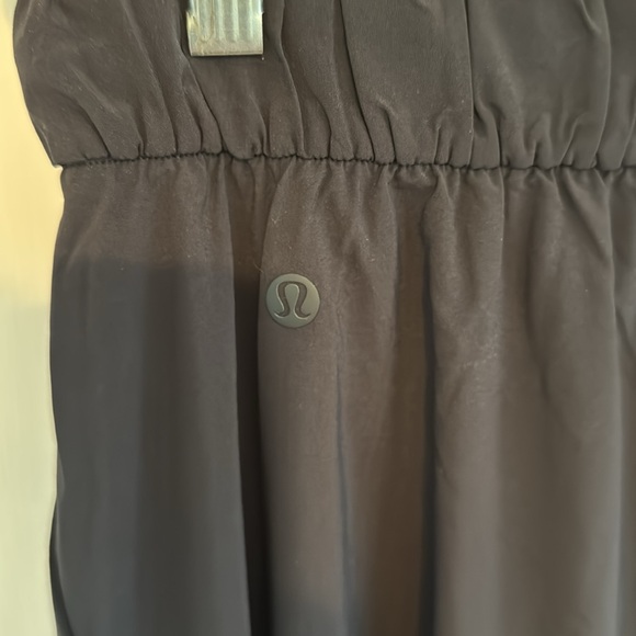 Lululemon Time to Flounce skirt sz 8 EUC - Picture 10 of 12